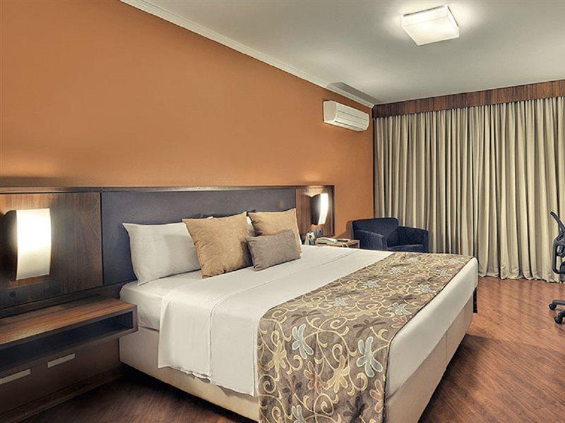 Hotel Deville Business Maringá Dış mekan fotoğraf