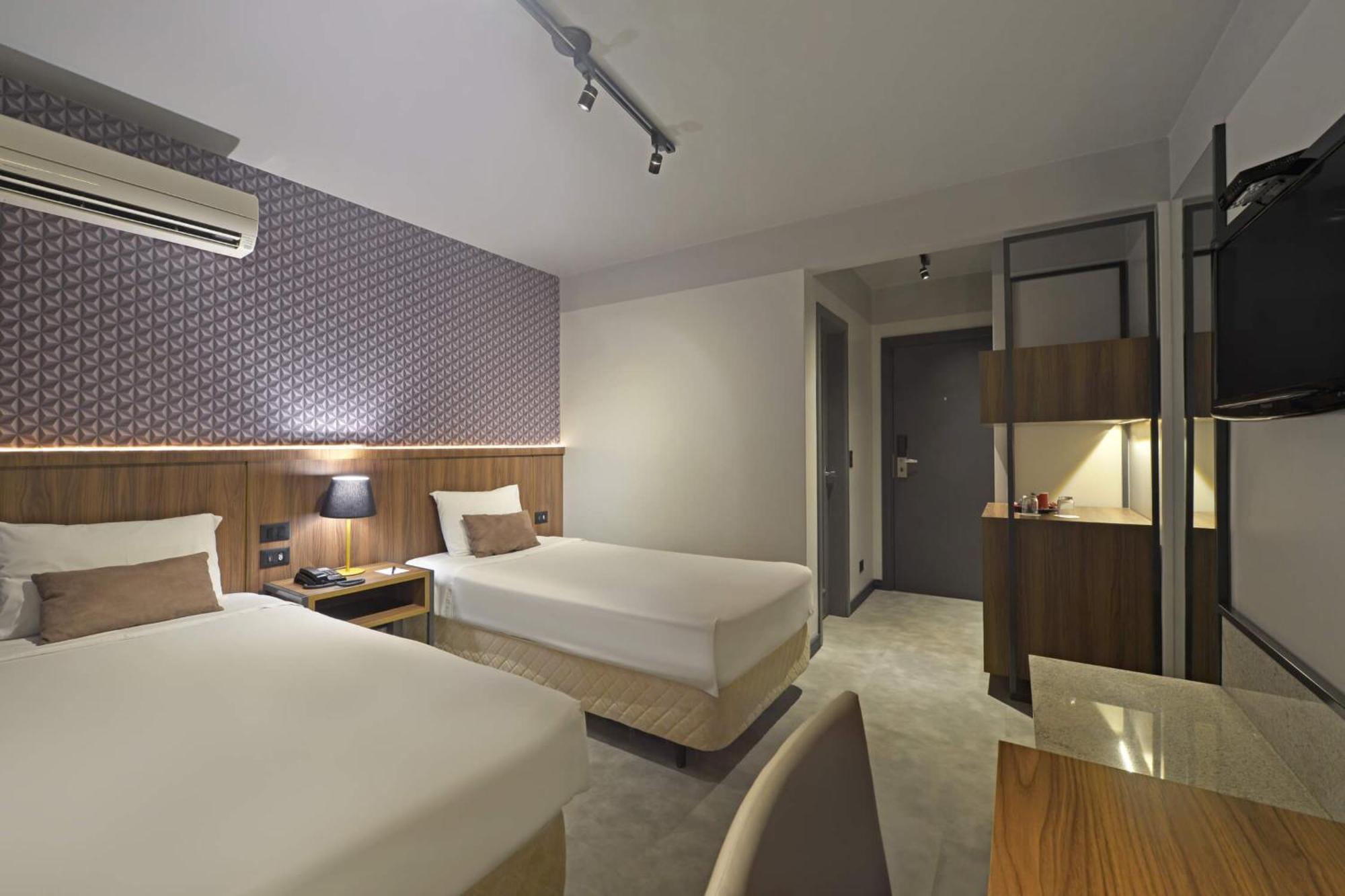 Hotel Deville Business Maringá Dış mekan fotoğraf