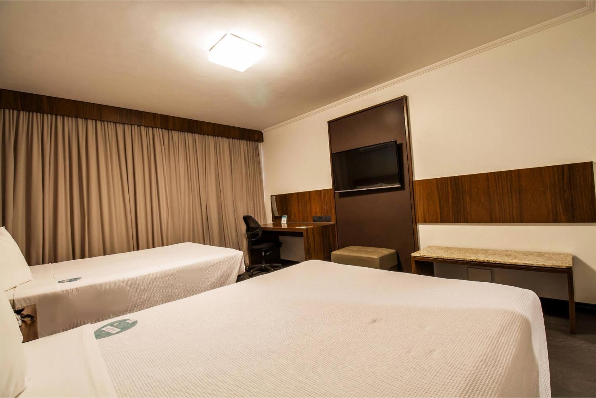 Hotel Deville Business Maringá Dış mekan fotoğraf