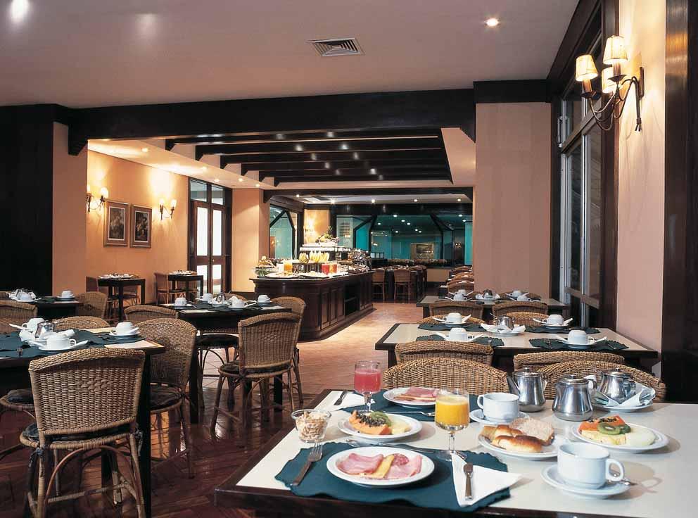 Hotel Deville Business Maringá Dış mekan fotoğraf